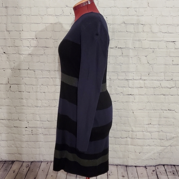 Tommy Hilfiger sweater dress - Picture 3 of 6